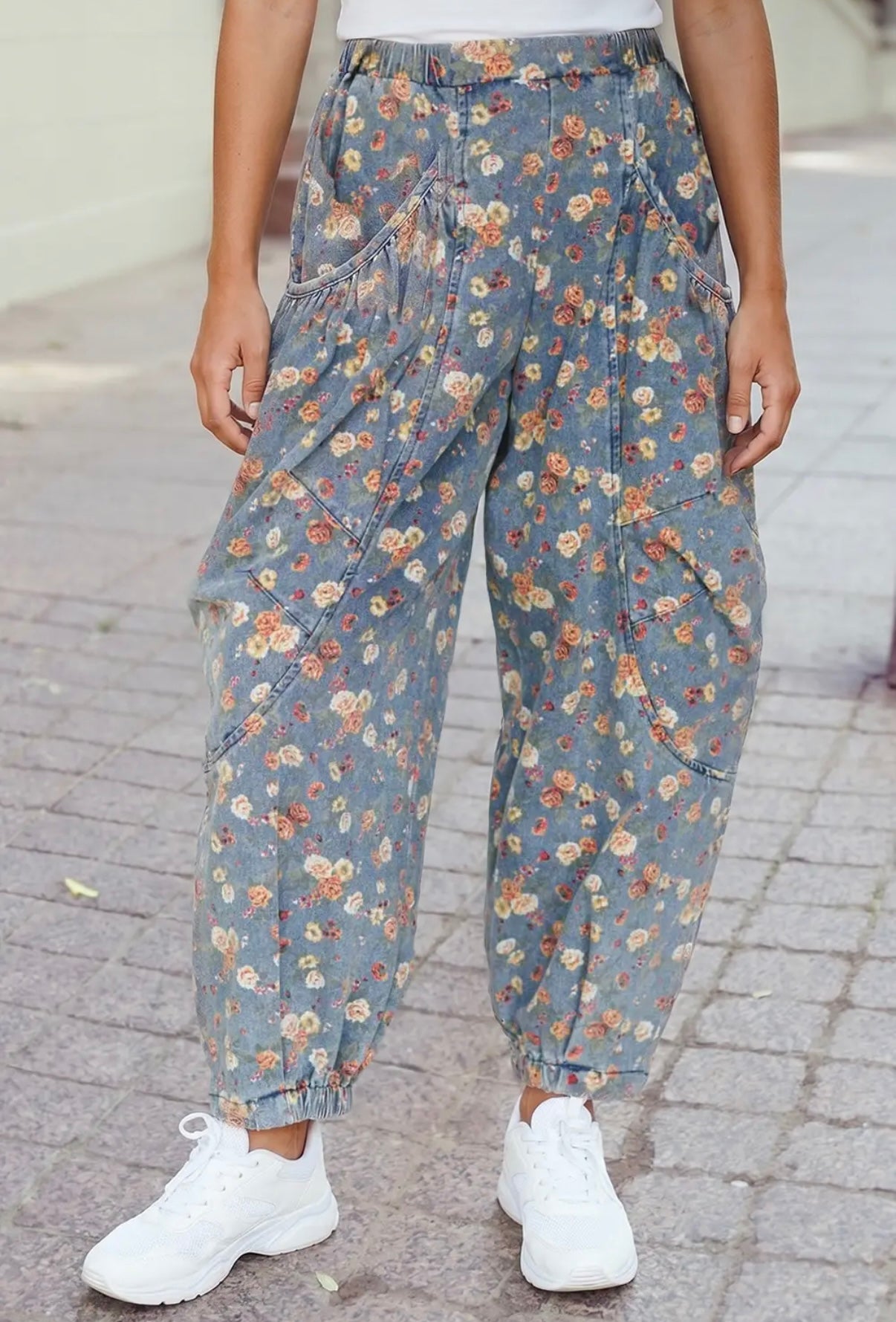 Floral barrel jeans